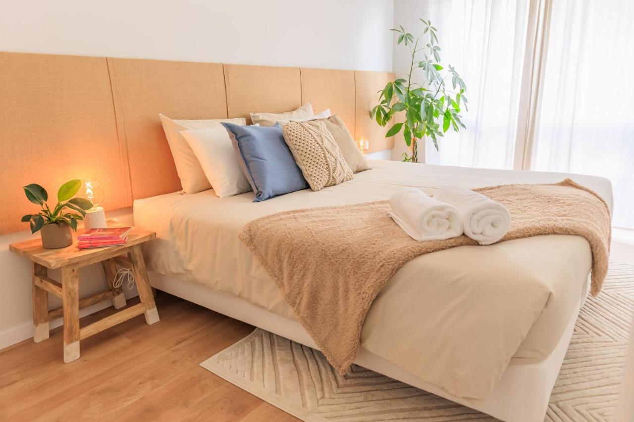 Enjoy Bonfim Central 2Br Renovated Apartment By Lovelystay Porto Exterior photo