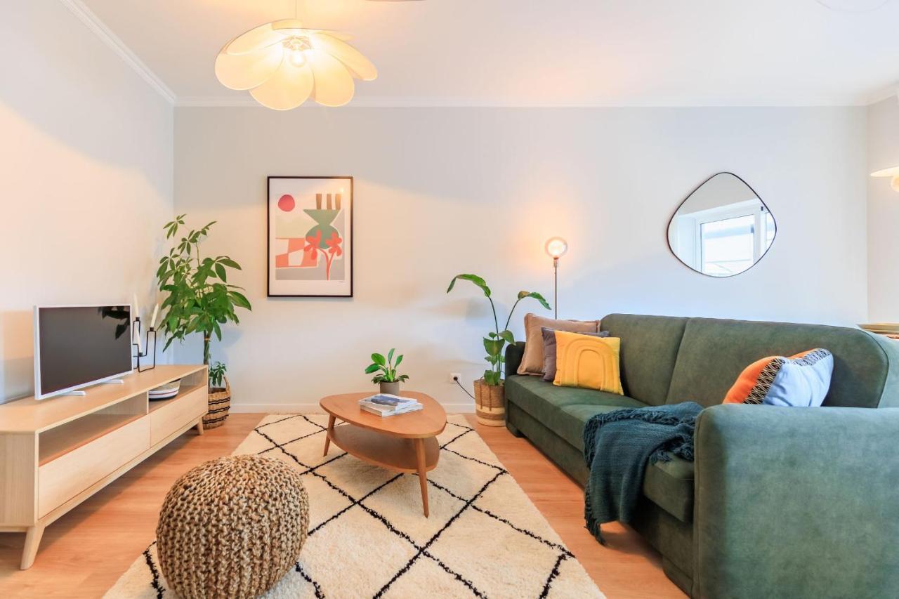 Enjoy Bonfim Central 2Br Renovated Apartment By Lovelystay Porto Exterior photo